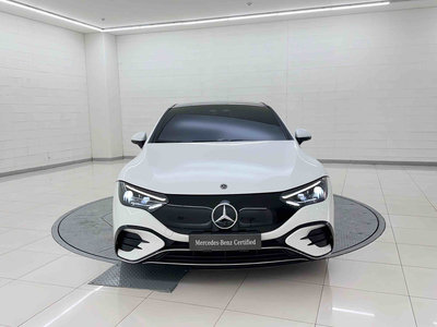 MERCEDES-BENZ EQE - 8