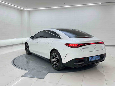 MERCEDES-BENZ EQE - 2