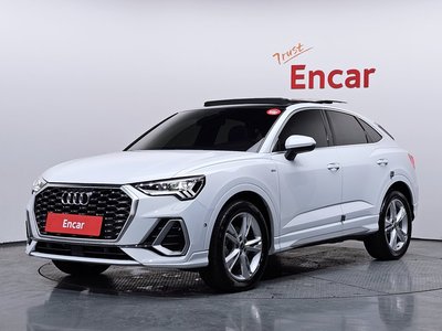 AUDI Q3 - 1