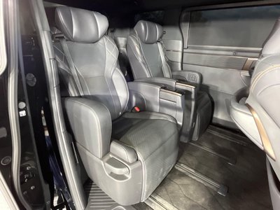 TOYOTA VELLFIRE - 9