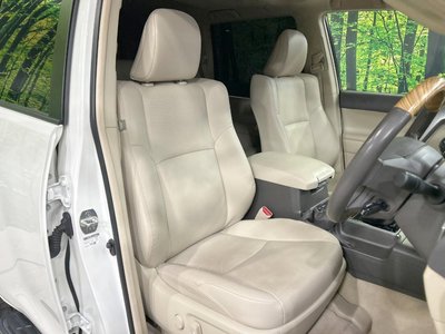 TOYOTA LAND CRUISER PRADO - 8