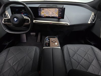 BMW IX - 5