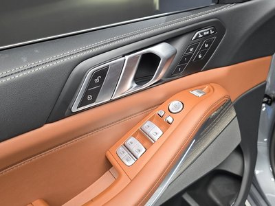 2024 BMW X7 — миниатюра 29