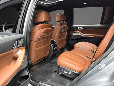 2024 BMW X7 — миниатюра 17