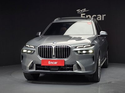 2024 BMW X7 — фото 2