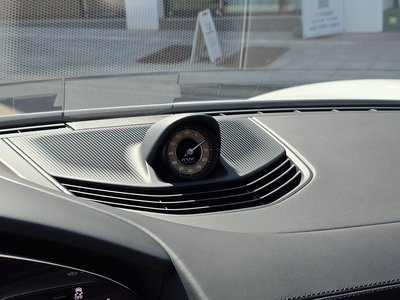 2023 Porsche TAYCAN — миниатюра 11