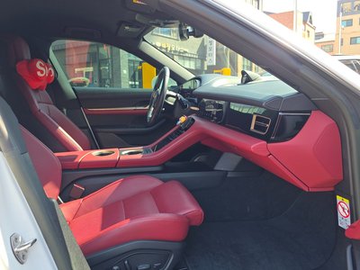 2023 Porsche TAYCAN — миниатюра 13