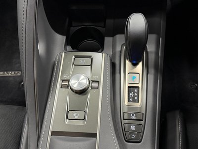 2023 Lexus LC thumbnail 27