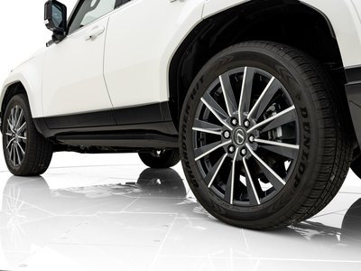 صورة 14 لـ 2026 Lexus GX
