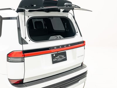 صورة مصغرة 41 لـ 2026 Lexus GX