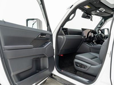 صورة مصغرة 30 لـ 2026 Lexus GX