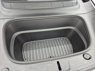 2026 Tesla MODEL Y photo 7