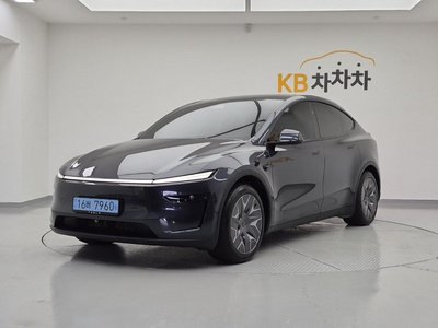 2026 Tesla MODEL Y photo 1