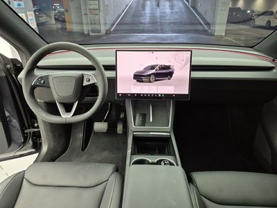 2026 Tesla MODEL Y photo 6