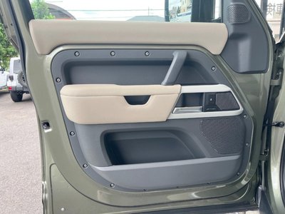 صورة مصغرة 34 لـ 2021 LAND Rover DEFENDER