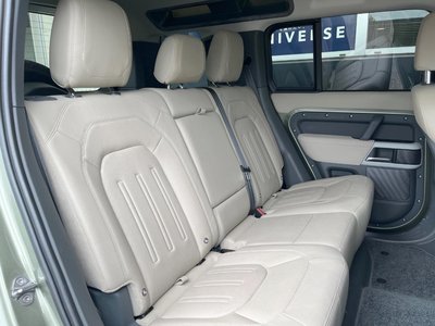 صورة 10 لـ 2021 LAND Rover DEFENDER