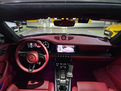 PORSCHE 911 - 6