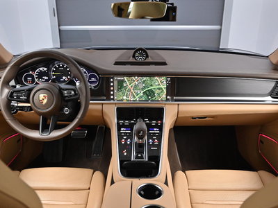 PORSCHE PANAMERA - 4
