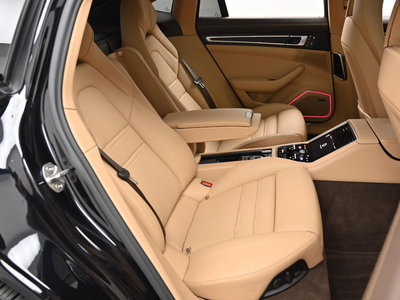 صورة مصغرة 12 لـ 2023 Porsche PANAMERA