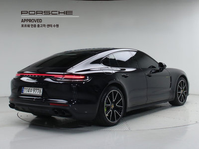 PORSCHE PANAMERA - 5