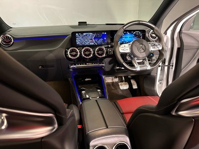 MERCEDES-BENZ GLA AMG - 8