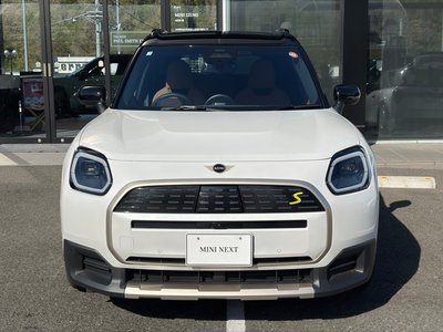 MINI COUNTRYMAN - 6