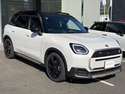 MINI COUNTRYMAN - 8