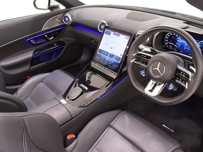 صورة 2 لـ 2023 Mercedes-BENZ SL AMG