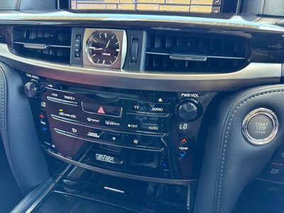 2015 Lexus LX 缩略图 32