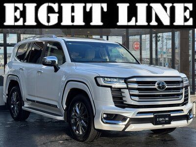 TOYOTA LAND CRUISER 300