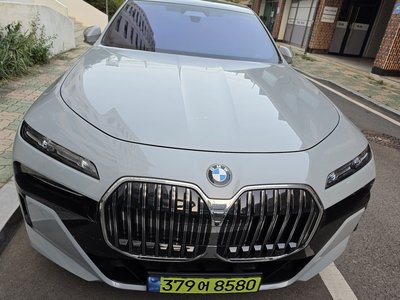 صورة 7 لـ 2025 BMW 7 SERIES