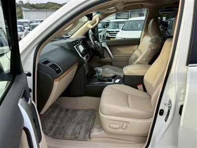 TOYOTA LAND CRUISER - 4