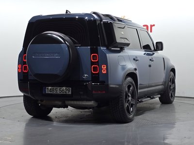 LAND ROVER DEFENDER - 4