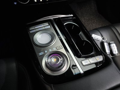 GENESIS G80 (RG3) - 9