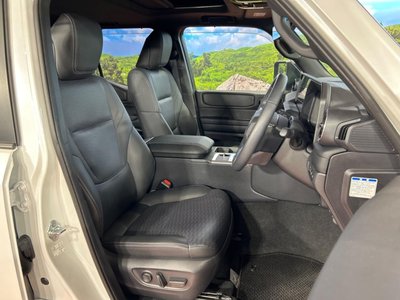 TOYOTA LAND CRUISER 250 - 8