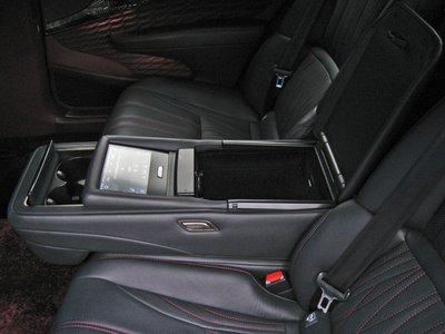 صورة مصغرة 61 لـ 2017 Lexus LS