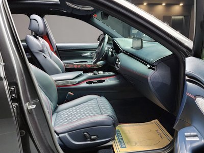 صورة 10 لـ 2021 Genesis GV70