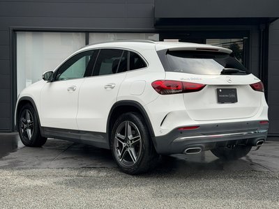 MERCEDES-BENZ GLA - 4