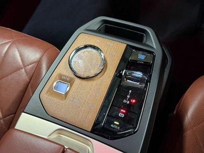 صورة مصغرة 33 لـ 2022 BMW IX