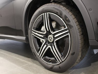 2025 Mercedes-BENZ GLC — миниатюра 16