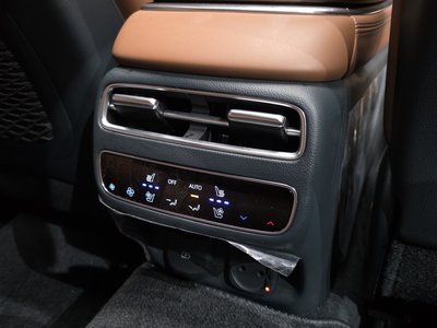 2025 Genesis GV70 缩略图 24