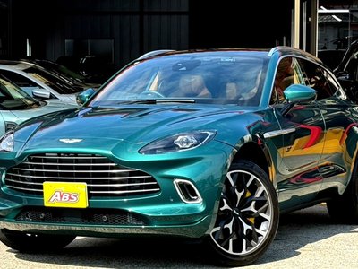 ASTON MARTIN DBX - 1