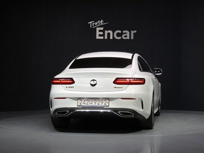 MERCEDES-BENZ E-CLASS - 3