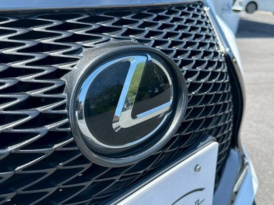 صورة مصغرة 13 لـ 2015 Lexus RC F