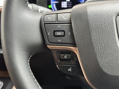 2025 Toyota CROWN SPORT photo 6