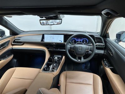 2025 Toyota CROWN SPORT photo 10