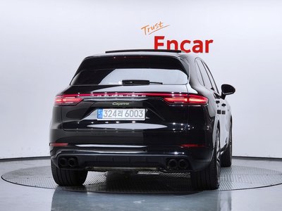 2023 Porsche CAYENNE photo 4