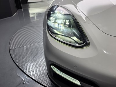 PORSCHE PANAMERA - 9