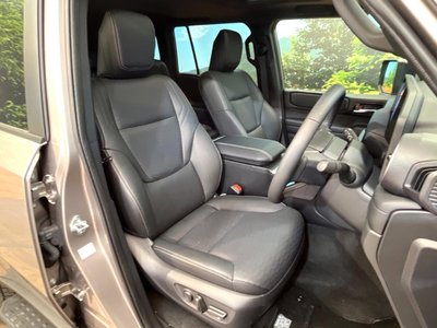 TOYOTA LAND CRUISER 250 - 8