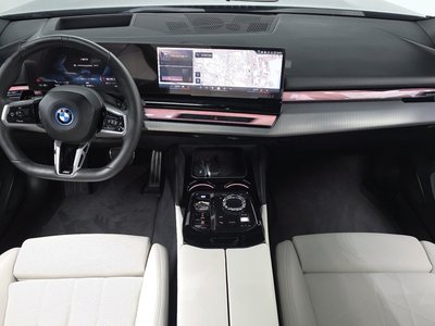 BMW I5 - 5